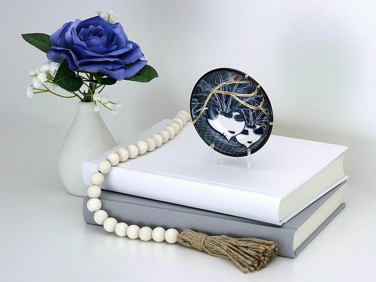 Small Blue and White Kintsugi Plate with Radish Image Kintsugi Reborn