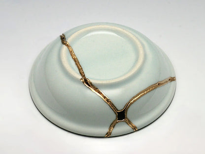 Small Blue and White Kintsugi Plate with Lines Kintsugi Reborn