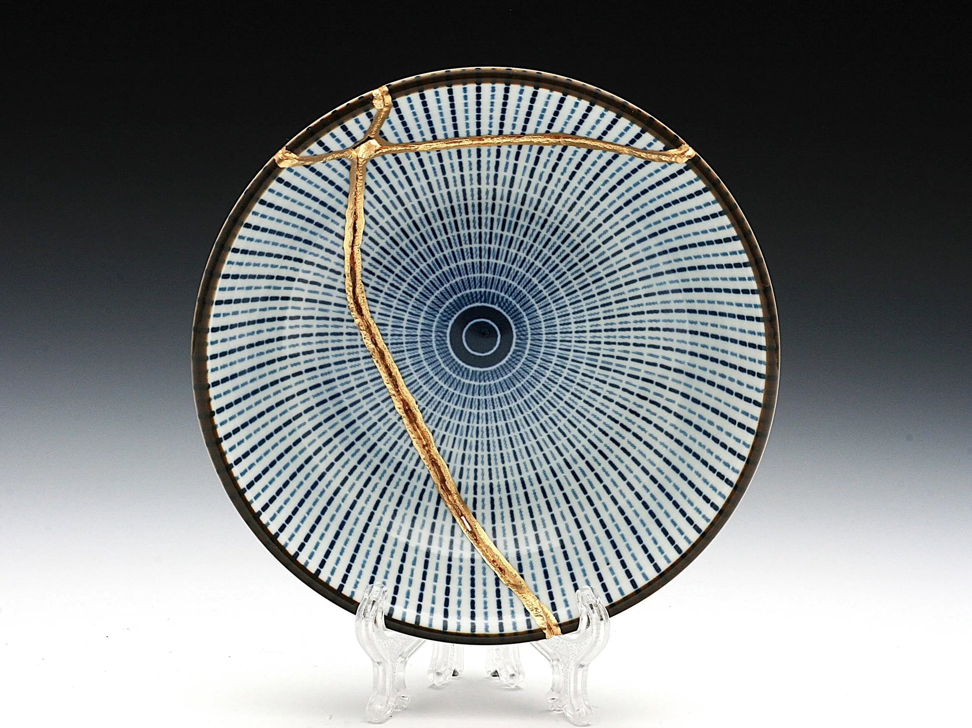 Small Blue and White Kintsugi Plate with Lines Kintsugi Reborn