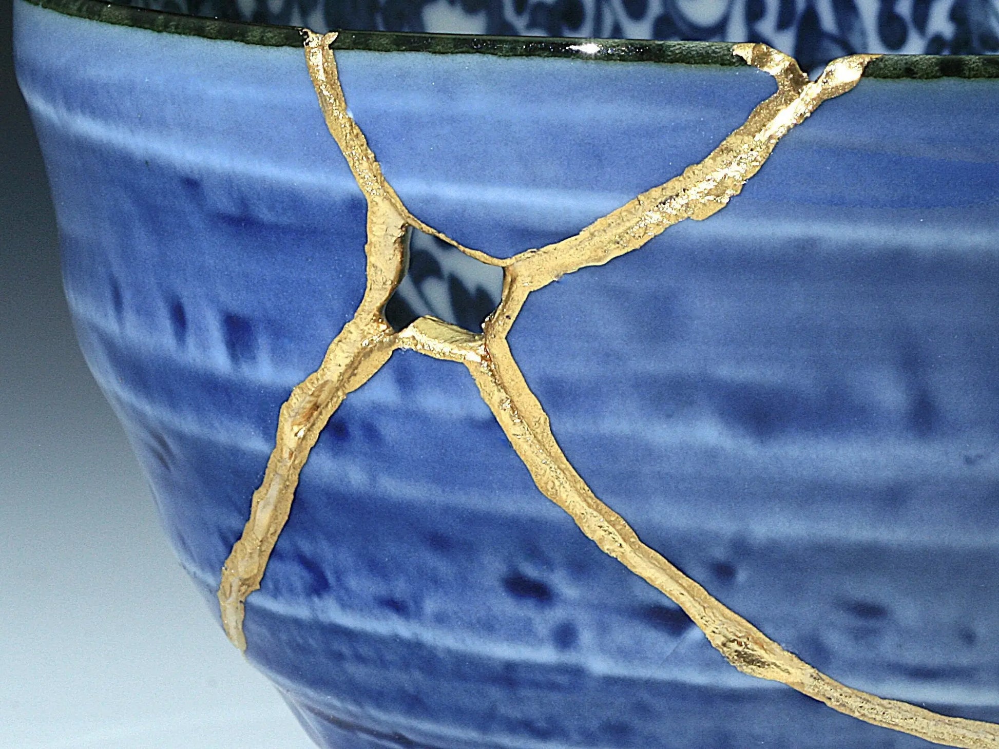 Large Blue Kintsugi Bowl with Ivy Pattern Kintsugi Reborn