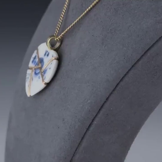 Blue Floral Kintsugi Heart Necklace, Gold Seam Porcelain Pendant, 20th Anniversary, China Anniversary