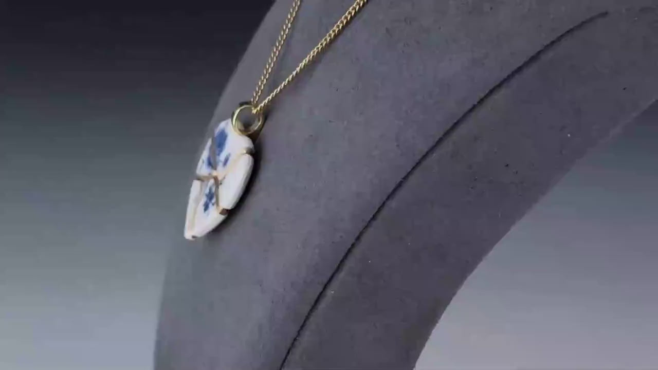 Blue Floral Kintsugi Heart Necklace, Gold Seam Porcelain Pendant, 20th Anniversary, China Anniversary